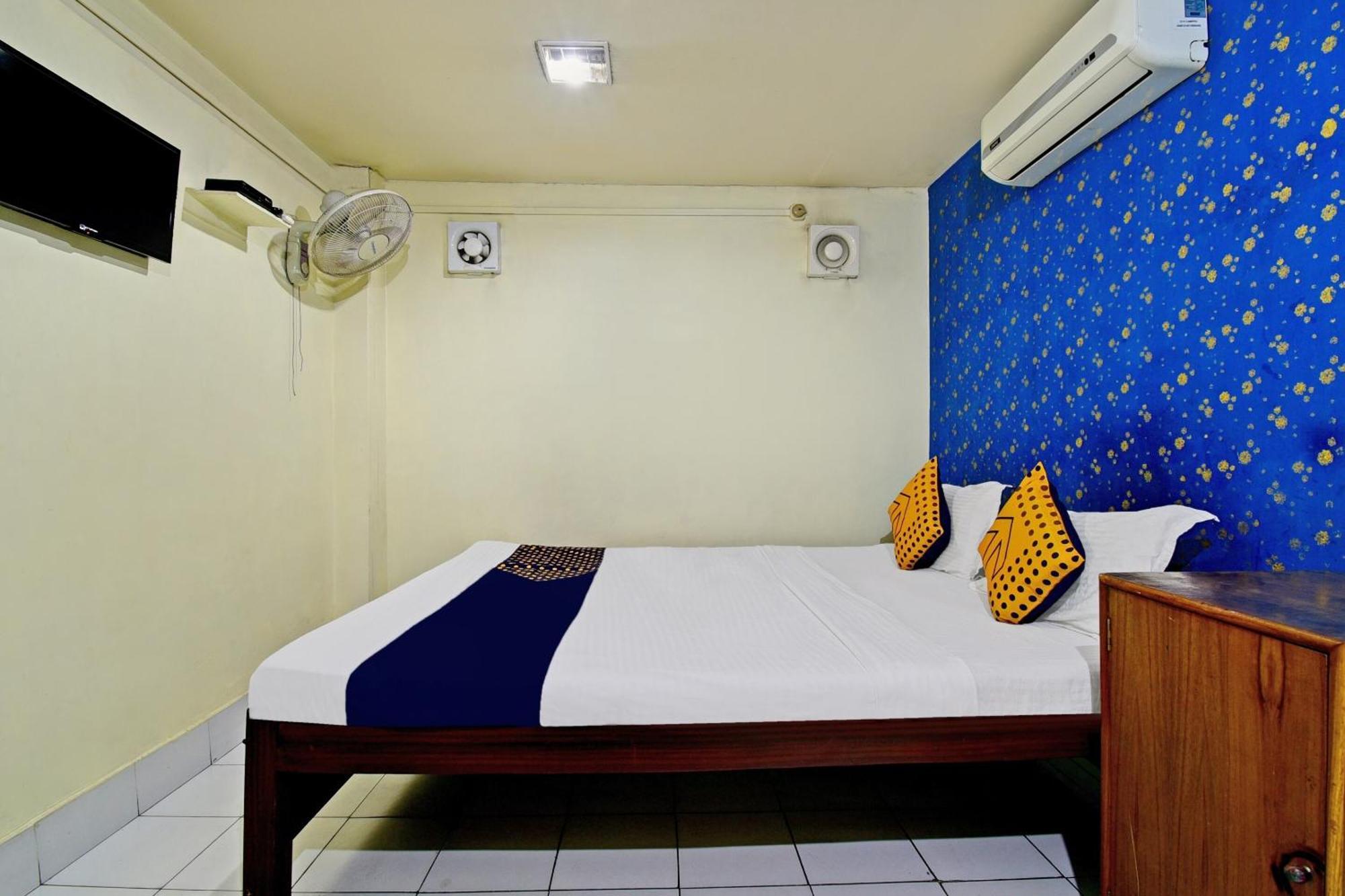Oyo Flagship Thank You Lodge Nac Dispur Exterior photo