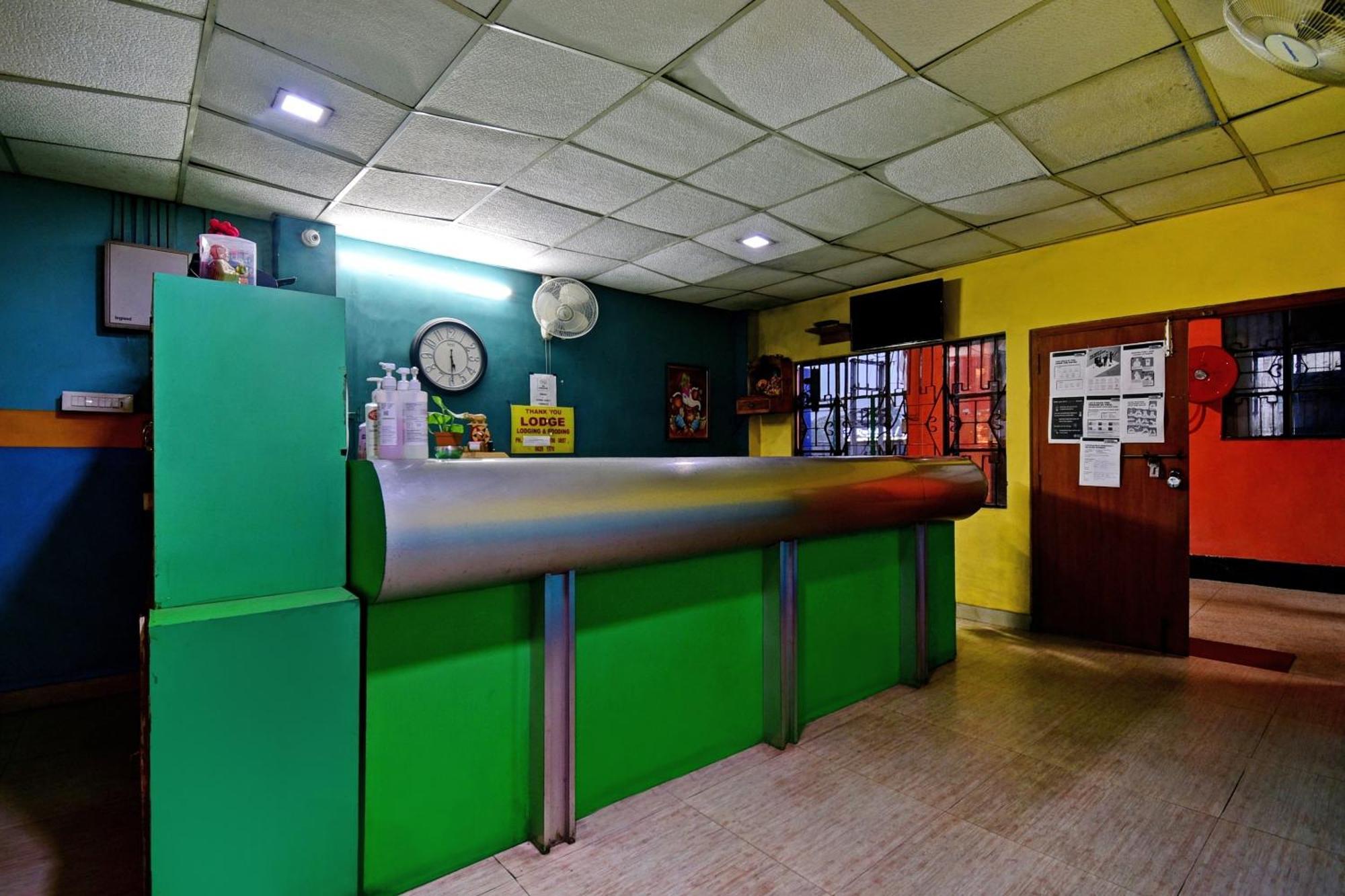Oyo Flagship Thank You Lodge Nac Dispur Exterior photo